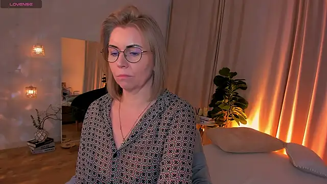 Annie_Light 现场XXX聊天