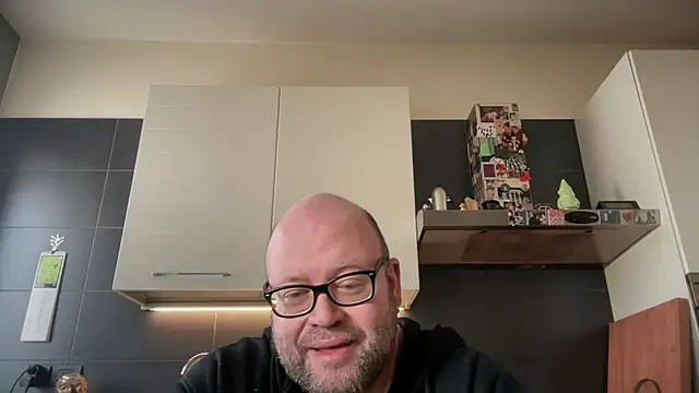 theitalianbear Webcam Show