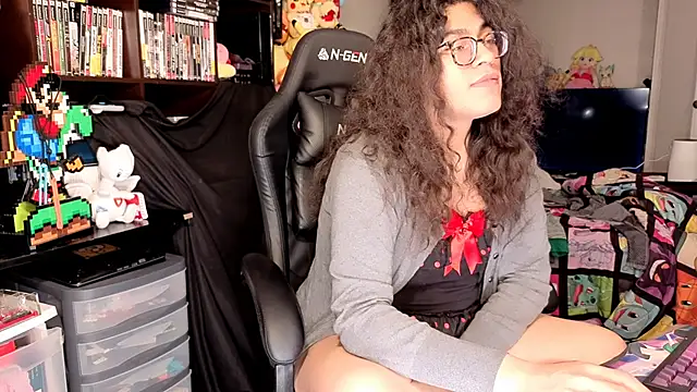 ShinyCherub Adlı Modelin Web Kamerası Şovu