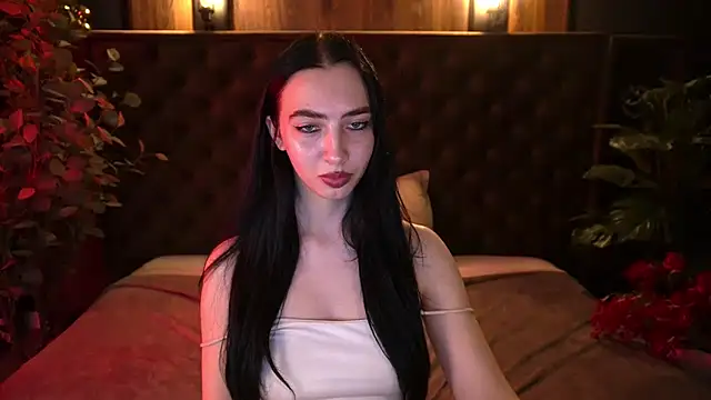 WildKittenX_のライブXXXチャット