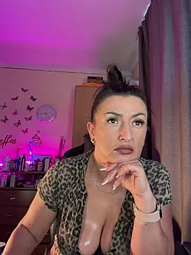 Hotangel75's Live XXX Chat