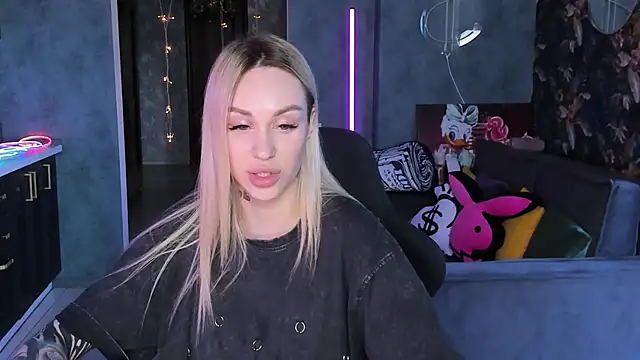 Blckmirrorr Adlı Modelin Canlı XXX Sohbeti