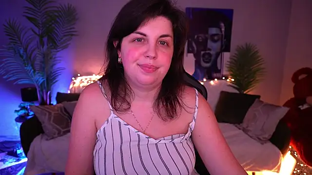 MirandaWong's Live XXX Chat