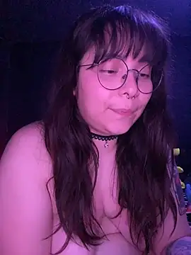 Solo_yoss live XXX chat