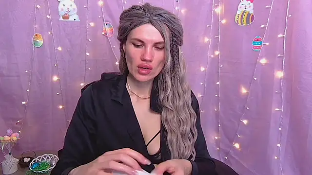 MilaLoona's Live XXX Chat