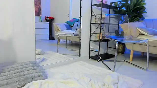 ArianaXO_ Adlı Modelin Canlı XXX Sohbeti