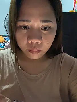_UrSingleMamiBella_'s Live XXX Chat