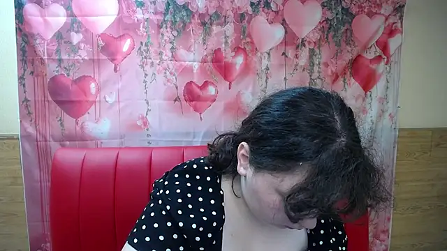 NeonilaLisovaのライブXXXチャット