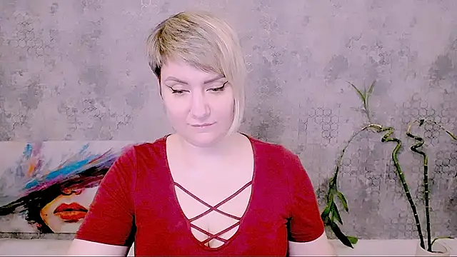 Djullia Live XXX-Chat