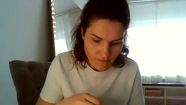 Ms-Lust1- Chat XXX in diretta