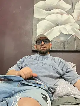 Lover_boy_89 Show in webcam