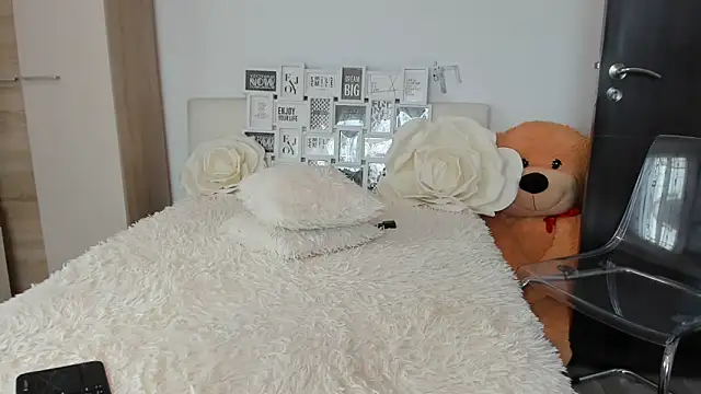 Pokazy przed kamerką – sweetemy4u