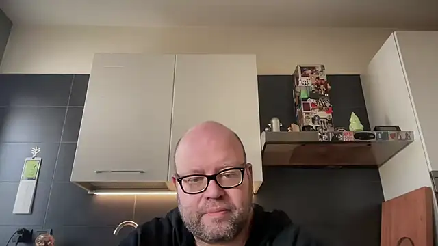 theitalianbear Show in webcam