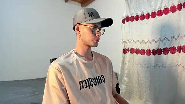 Show Webcam de Vlad__night