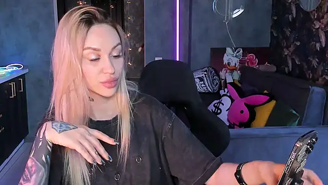 Blckmirrorr's Live XXX Chat