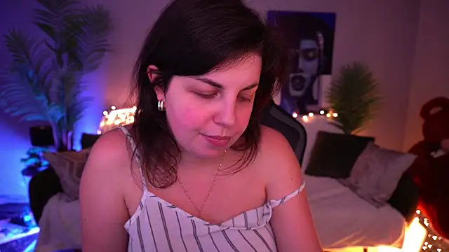 MirandaWong's Live XXX Chat