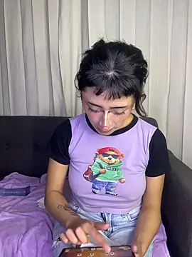 baby_akuma Adlı Modelin Canlı XXX Sohbeti