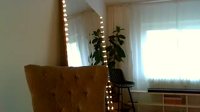 Ms-Lust1- live XXX chat