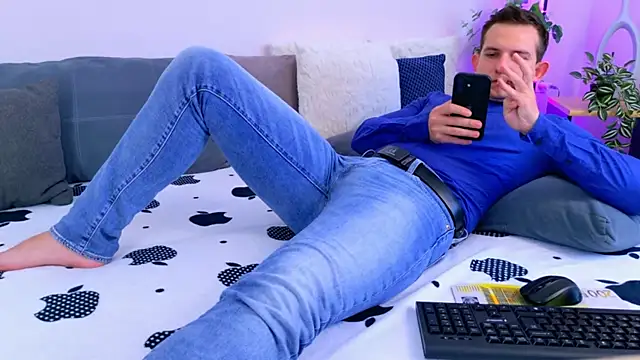 Jimmy_Doss Adlı Modelin Canlı XXX Sohbeti