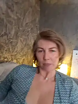 stellahere8 Chat XXX in diretta