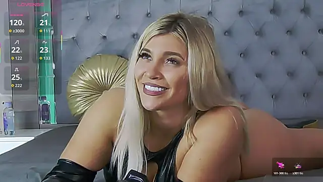 Lorehottie Chat XXX live