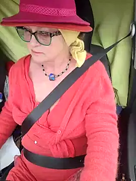 Hot-Muci লাইভ XXX চ্যাট