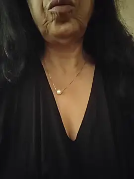 دردشة NakedMILFx الجنسية المباشرة