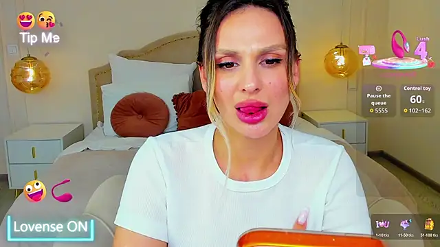 MissLoou Chat XXX in diretta