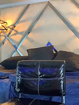 XXX chat uživo modela KyleJoss30