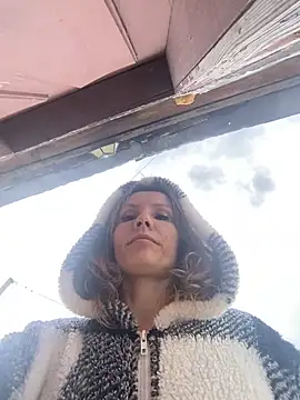 Chat +18 de Anita-Smith ao vivo