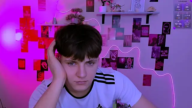 Chat +18 de travis_wolf_ ao vivo