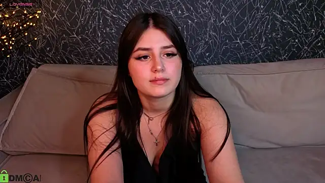 Crystal-Lace Chat XXX live