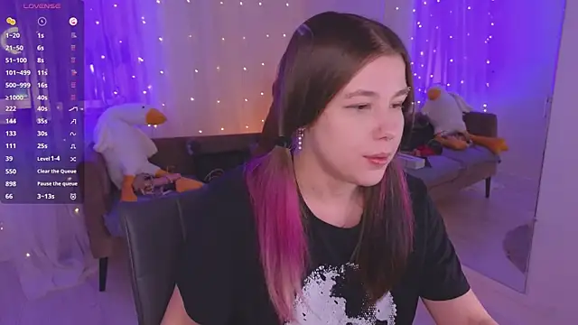 Chat +18 de Mira_Falls ao vivo