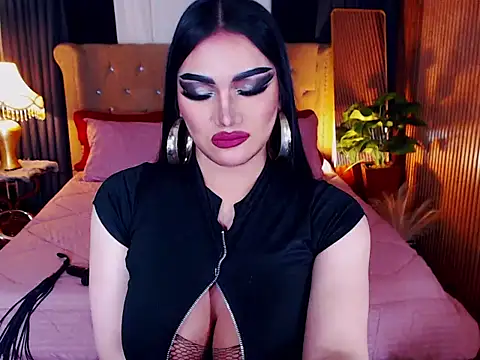 Pokazy przed kamerką – AluraJhenson