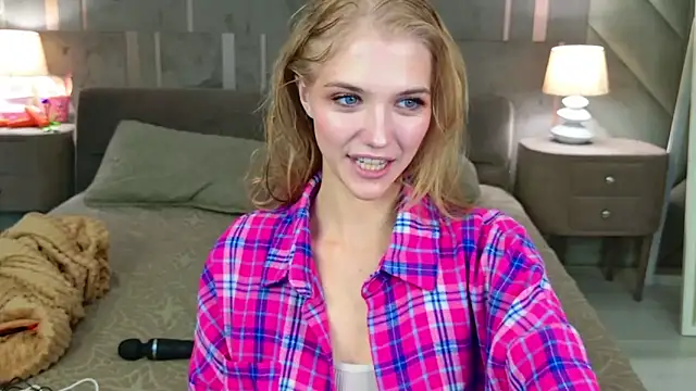 4example_Chloe: онлайн-секс-чат