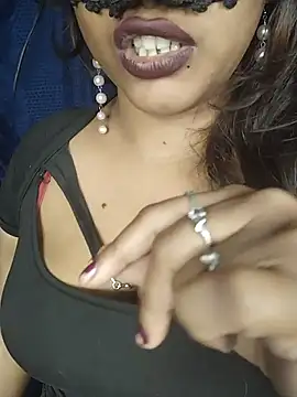 Show modela SEXXY_DARLING_1 na web-kameri