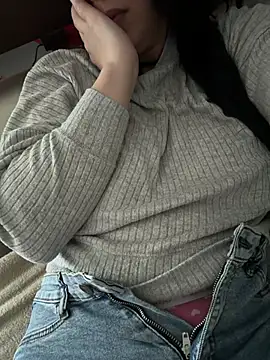 Show modela czruz na web-kameri