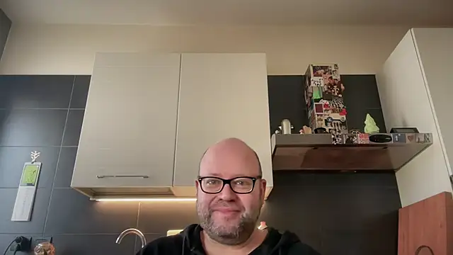 Pokazy przed kamerką – theitalianbear