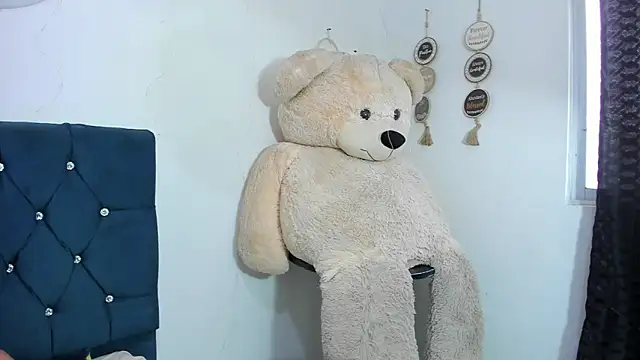 _1Noah_n Live XXX chat