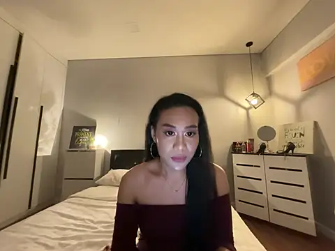 LadyAshley_Domina28 Show in webcam