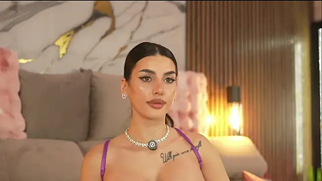 AmyBlair Chat XXX live