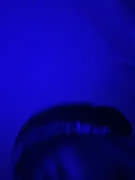 WavyTsunami Show in webcam