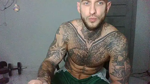 Вебкам-шоу maxi_foxxx