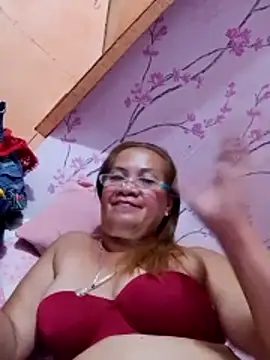 Show de vickyhot1966 na webcam