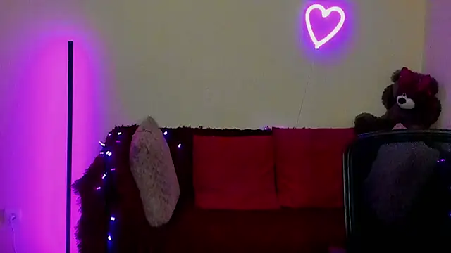 Alicia_love00 Adlı Modelin Canlı XXX Sohbeti