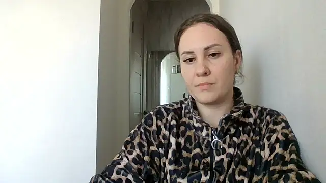 MeadowEyes Adlı Modelin Canlı XXX Sohbeti