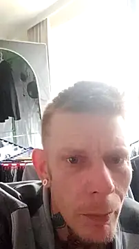 Show Webcam de Der_Schoene_Penis