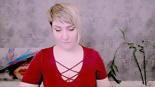 Djullia's Live XXX Chat