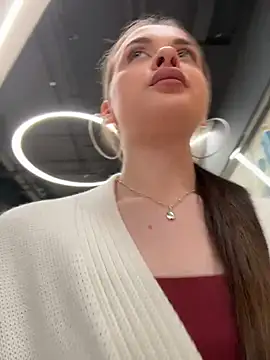 KristiRichn Live XXX chat