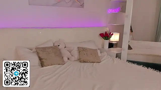 Anellyball Adlı Modelin Canlı XXX Sohbeti